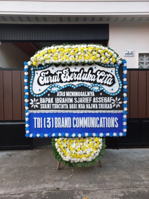 Papan Bunga Duka di Sreseh